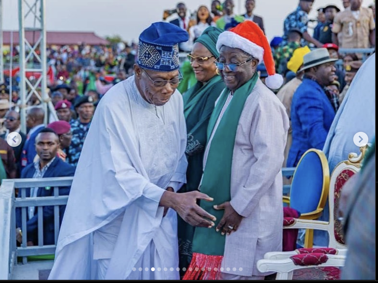 Plateau Unity Christmas Carols